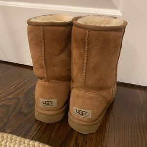 Brand new Classic Short II UGG boots